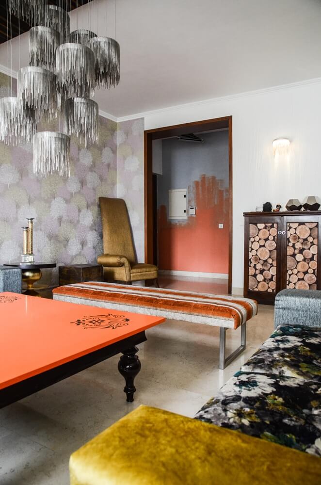 Grunge entrance foyer in a modern Gurgaon home by SpaceTalk Designs